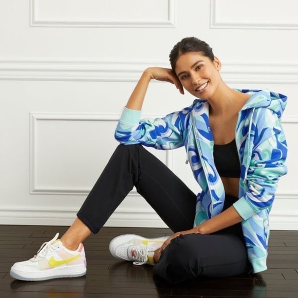 HILL HOUSE The Allie Zip Up In Ocean Kaleidoscope - Picture 4 of 6